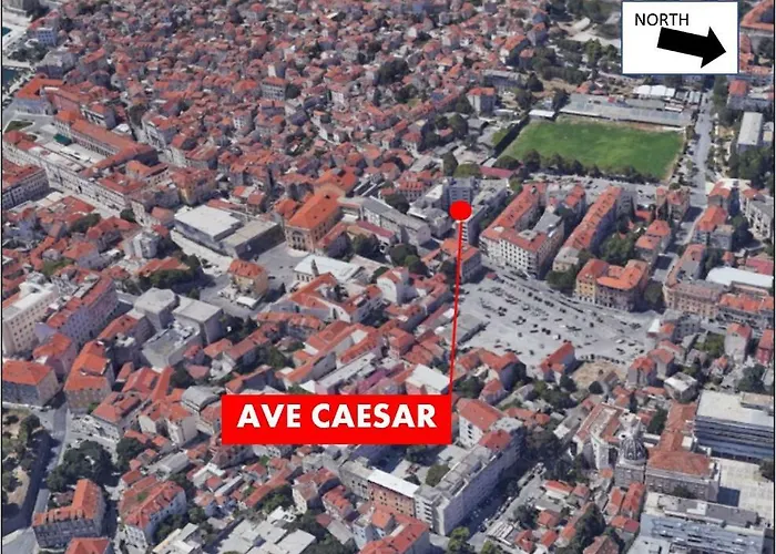 Ave Caesar Apartment Split
